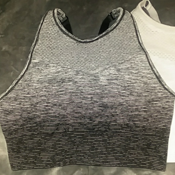 Sport bra bundle - Picture 2 of 4